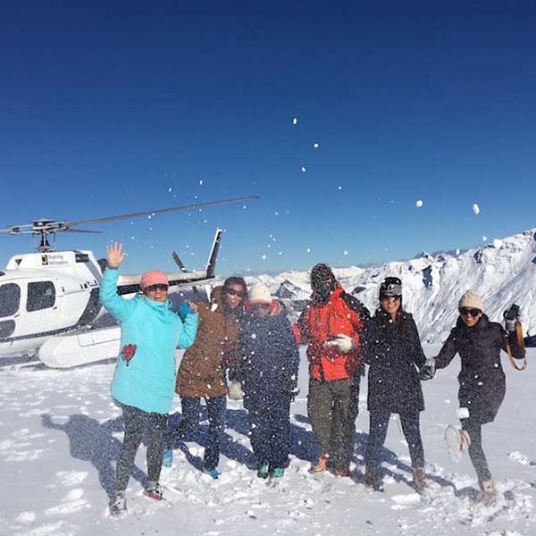 Scenic helicopter flights Wanaka-snow landing